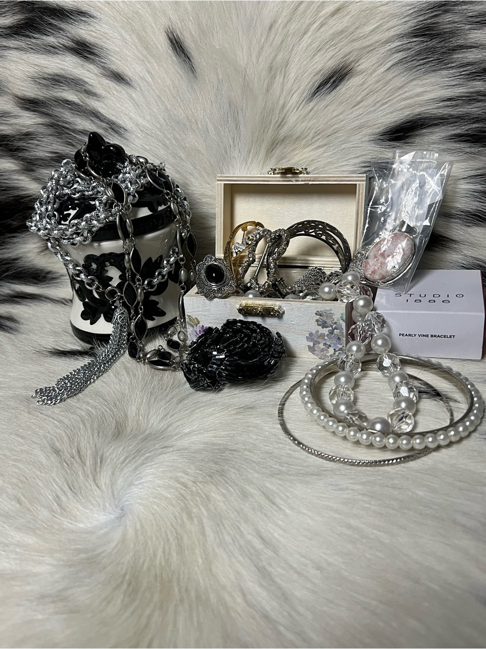 Vintage jewelry jar bundle
